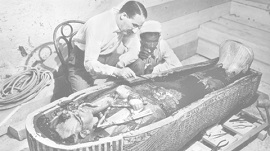 Howard Carter descobrint la tomba de Tutankamon